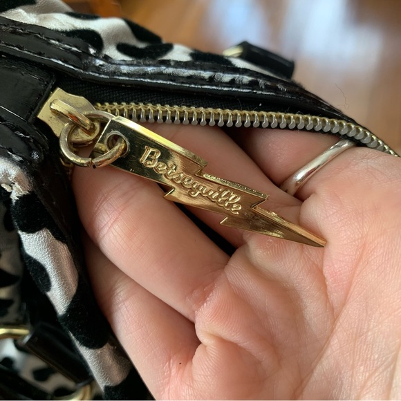 Y2K Betseyville velvet black hearts silver purse - Picture 6 of 11